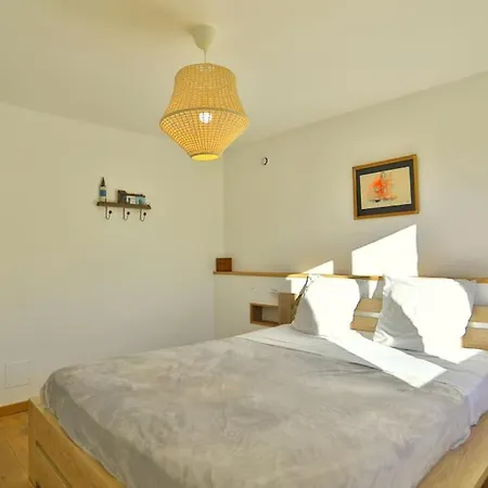 Apartment Vue Mer, Piscine - Cosy Place Bormes-les-Mimosas